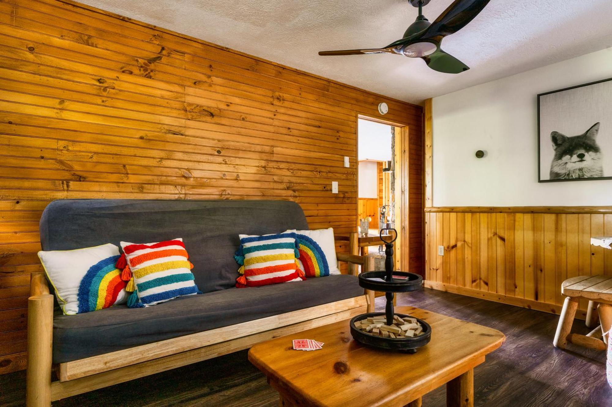 3-MasterSuites-GorgeousViews-GameRm-HotTub-Gburg7min-Ober5min-Bears! Gatlinburg Exterior foto