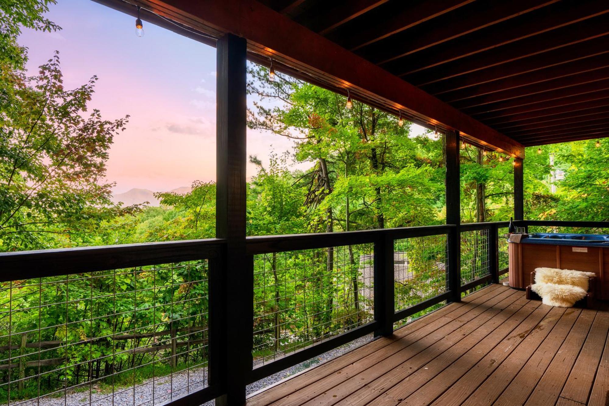 3-MasterSuites-GorgeousViews-GameRm-HotTub-Gburg7min-Ober5min-Bears! Gatlinburg Exterior foto
