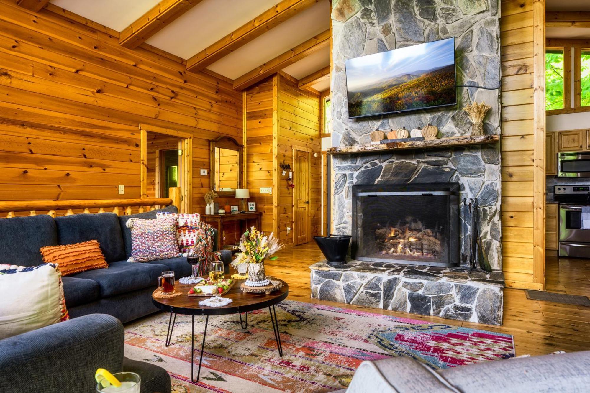 3-MasterSuites-GorgeousViews-GameRm-HotTub-Gburg7min-Ober5min-Bears! Gatlinburg Exterior foto