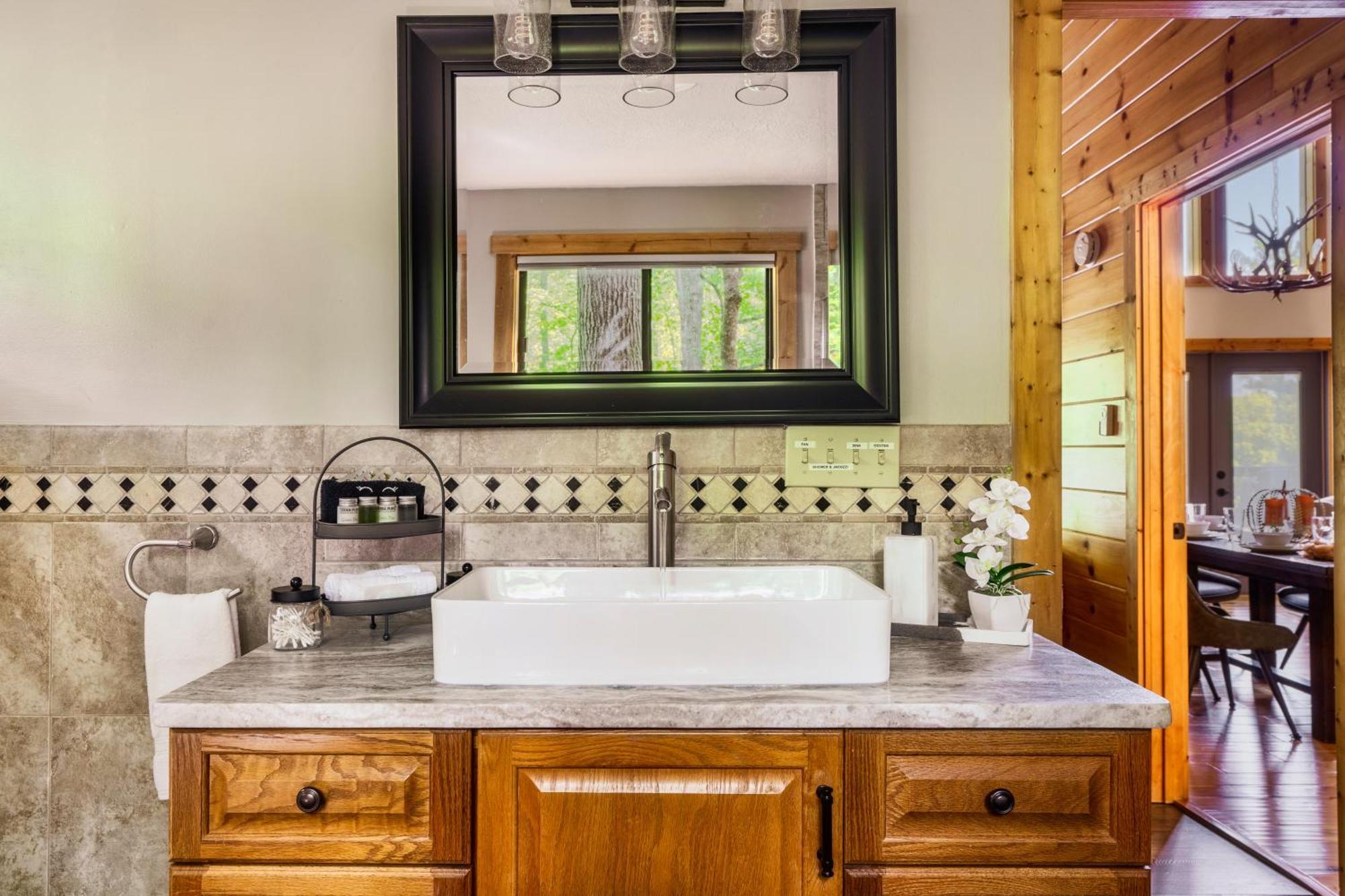 3-MasterSuites-GorgeousViews-GameRm-HotTub-Gburg7min-Ober5min-Bears! Gatlinburg Exterior foto