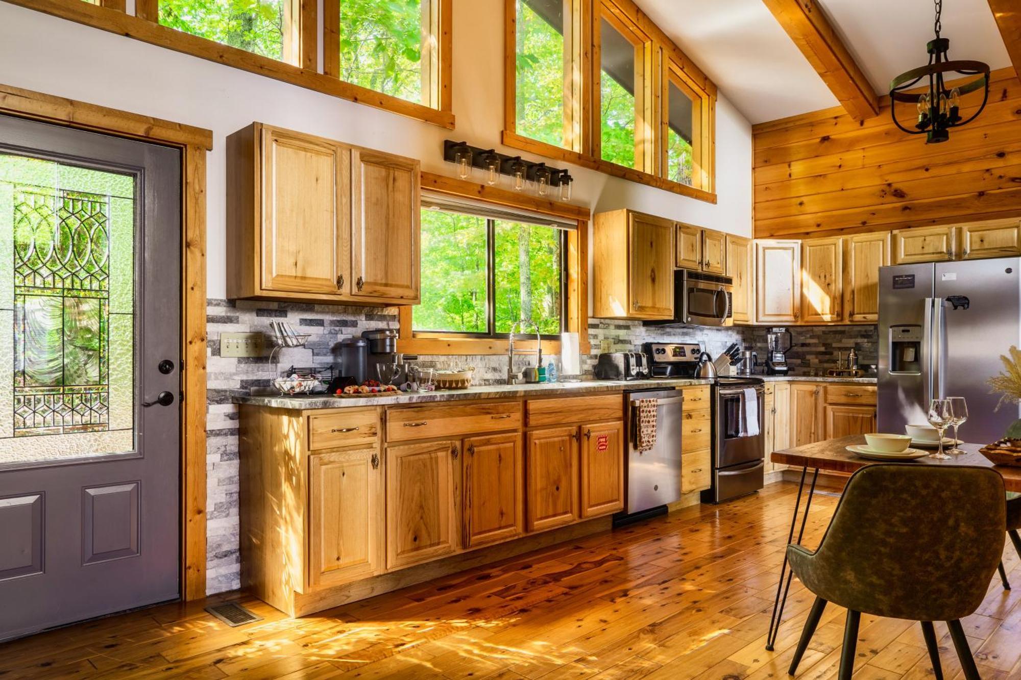 3-MasterSuites-GorgeousViews-GameRm-HotTub-Gburg7min-Ober5min-Bears! Gatlinburg Exterior foto